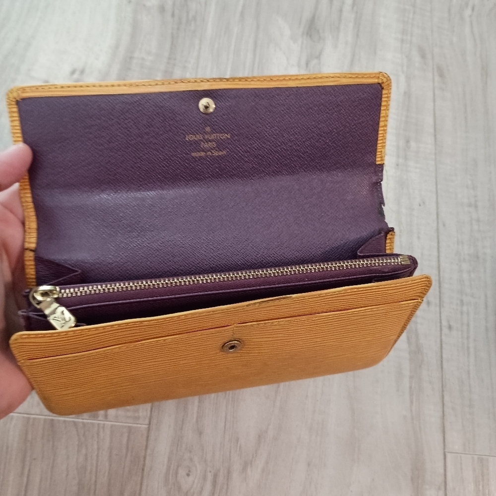 LOUIS VUITTON Epi Wallet Yellow Gold LV Purple Lining Bag Purse Authentic - Picture 7 of 13
